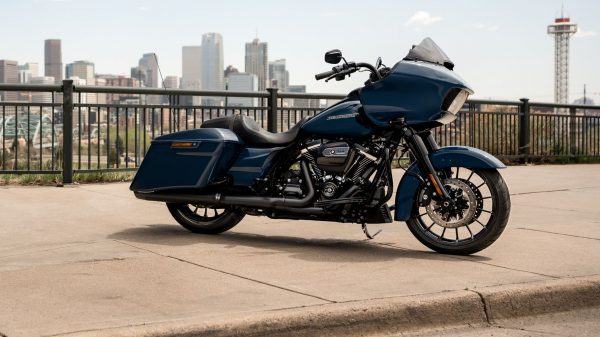 19-touring-road-glide-special-hdi-hero-m