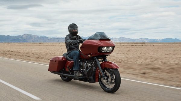 20-touring-road-glide-special-gallery-1